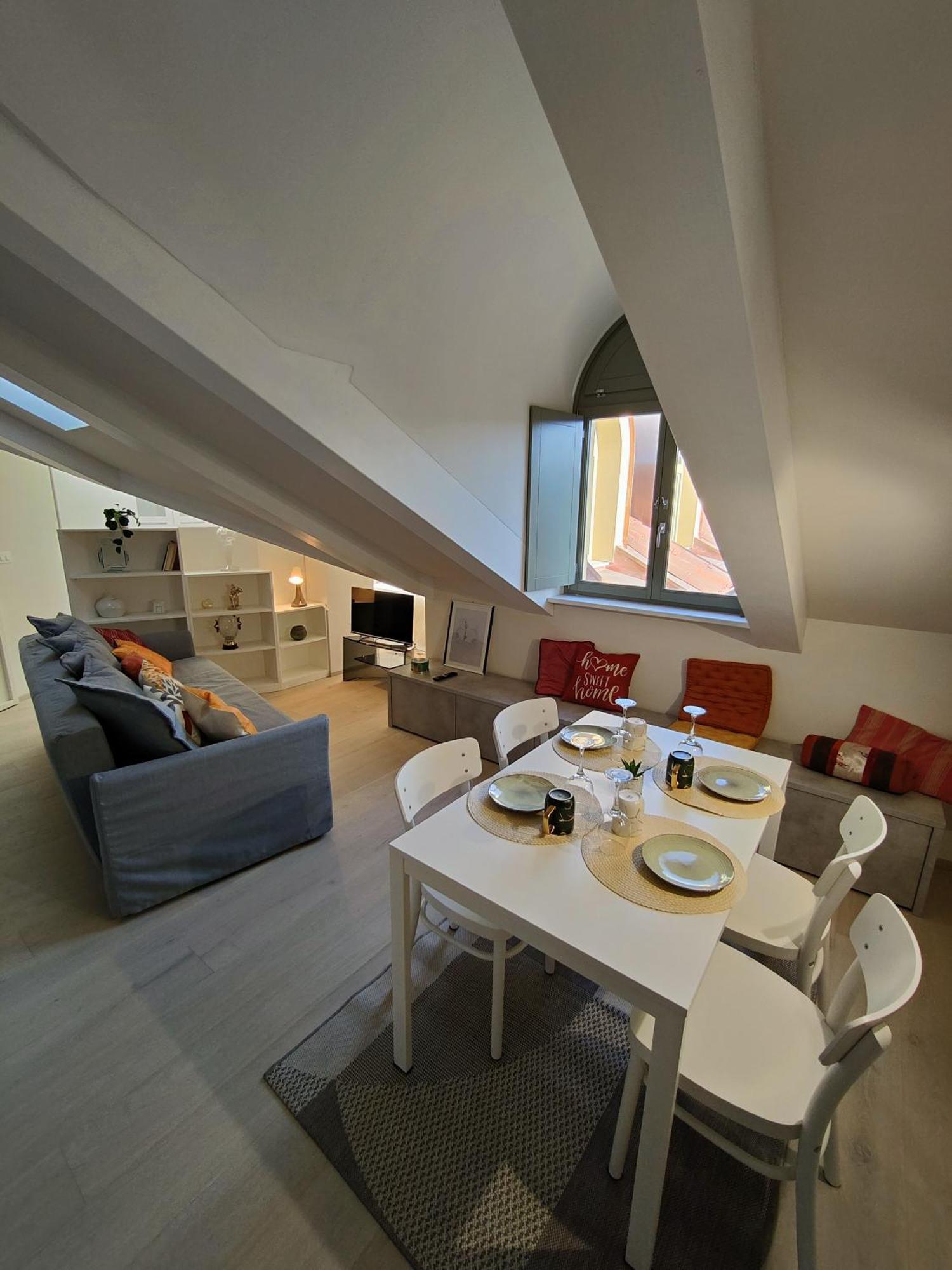 Mansarda Luxury: Lagrange Centro Apartment Turin Bagian luar foto
